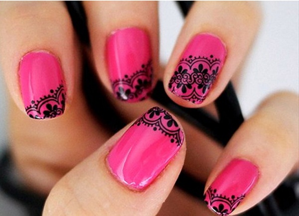 nail art design with pink pointy tips