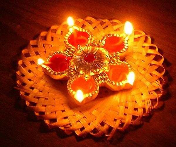 diwali-decorative-diyas