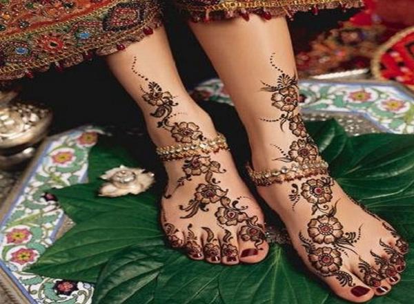 Mehandi-Designs-for-Feet