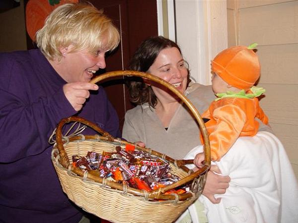 halloween-trick-or-treat