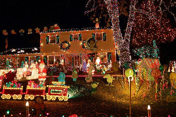 Christmas-yard-decorations