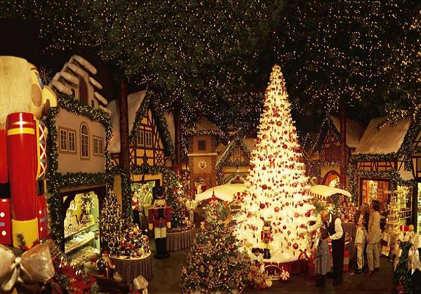 German-christmas-decorations - Easyday