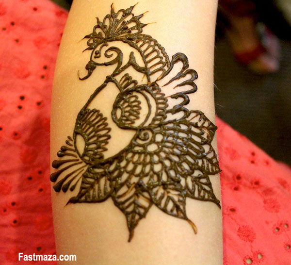peacock-tattoo-mehndi-designs
