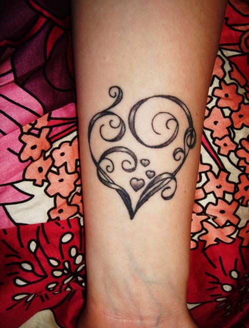 heart-tattoo-for-women