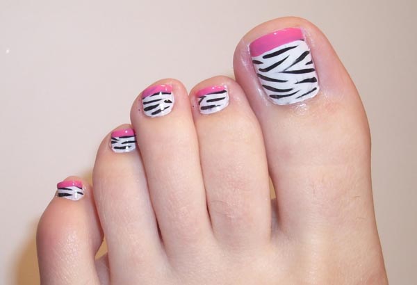 zebra-toe-nail-designs