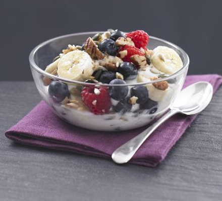Fruit & nut yogurt
