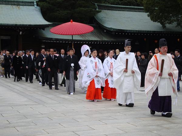 japanese-wedding-traditions